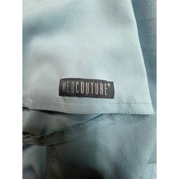 MedCouture Touch Scrub Top Light Blue Women’s Medium Excellent Condition - Picture 8 of 9